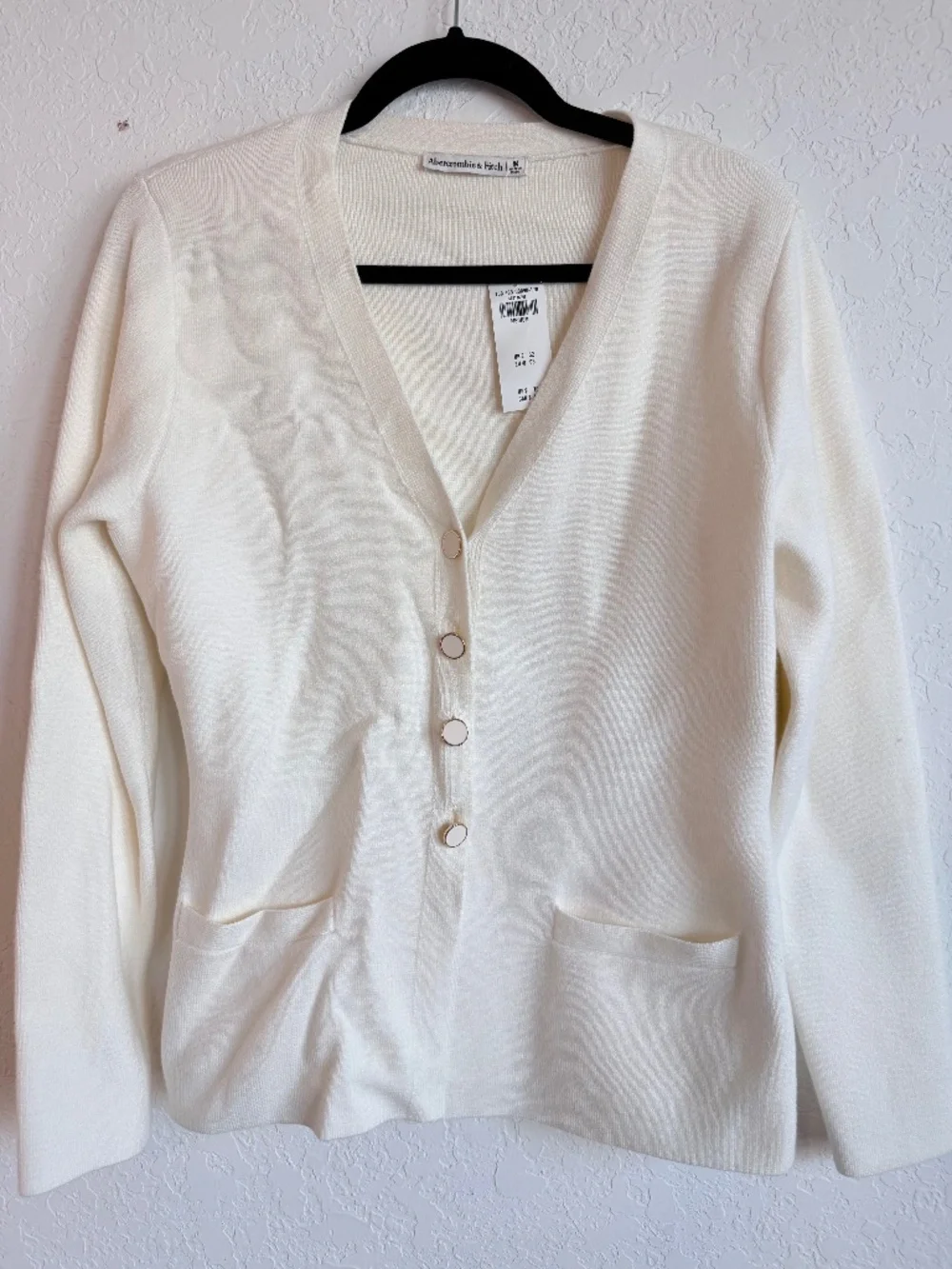 Abercrombie cream cardigan NWT